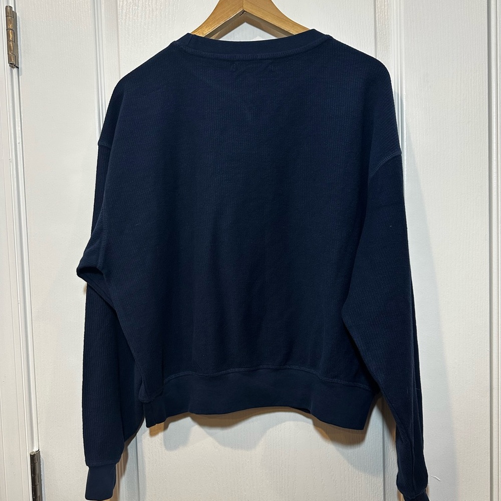 New England Patriots WEAR by Erin Andrew’s Women’s Crop Pullover Sweater - Picture 9 of 10